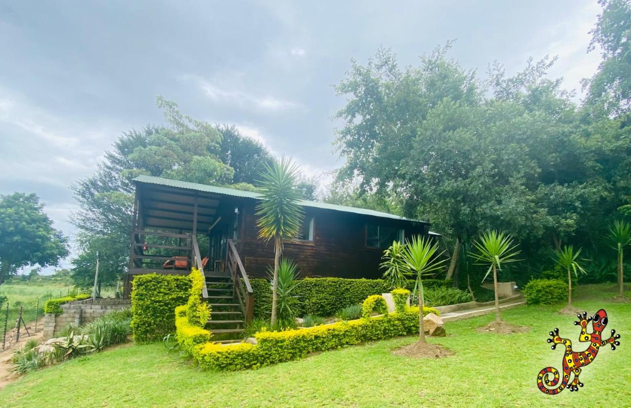 Sabie River Bush Lodge Hazyview Bagian luar foto