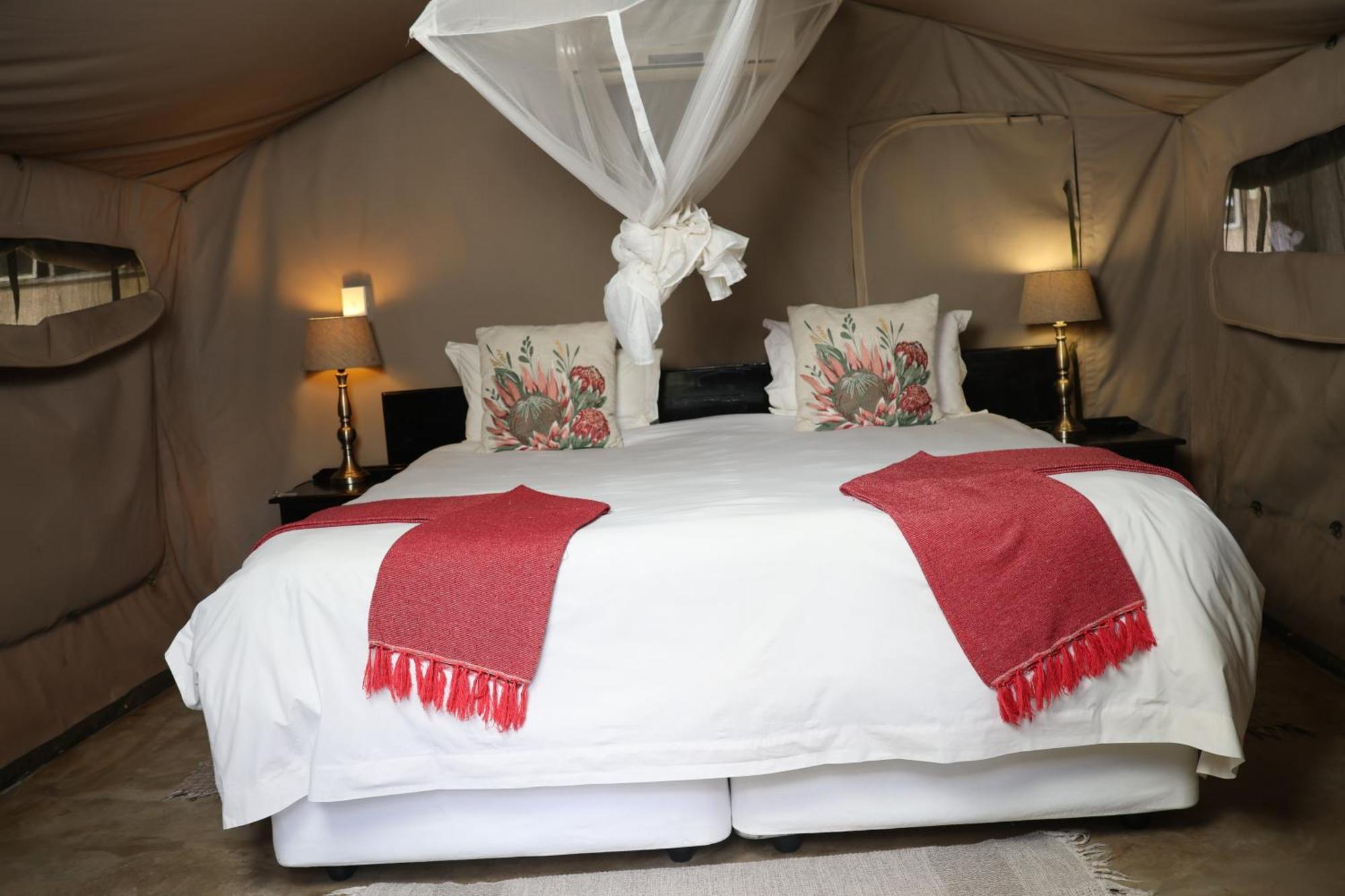 Sabie River Bush Lodge Hazyview Bagian luar foto