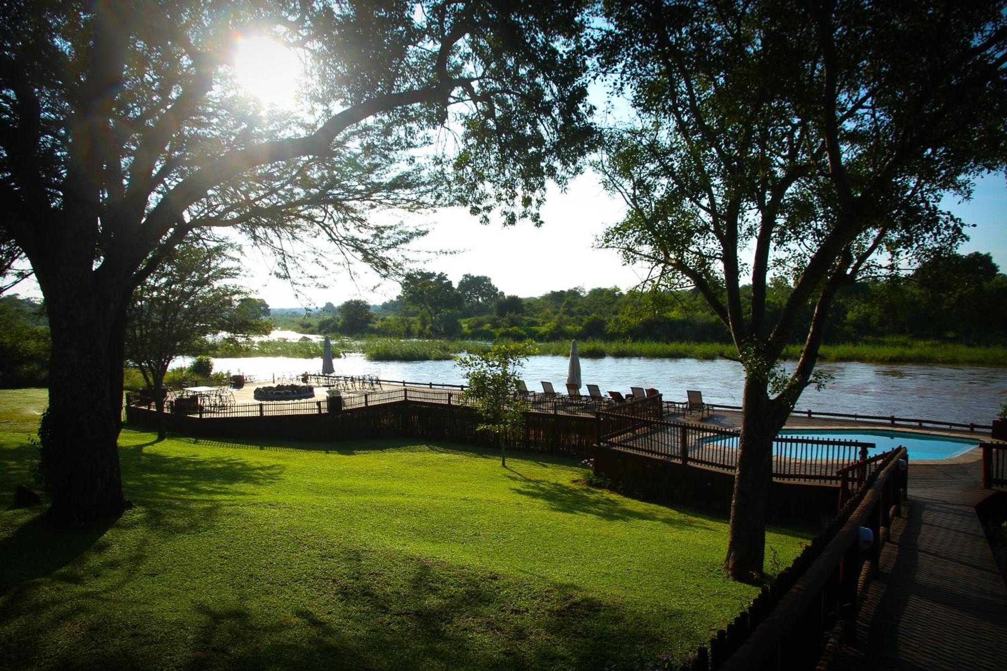 Sabie River Bush Lodge Hazyview Bagian luar foto