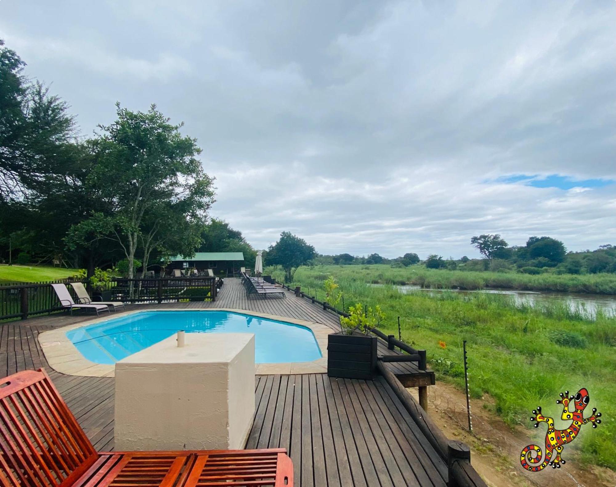 Sabie River Bush Lodge Hazyview Bagian luar foto