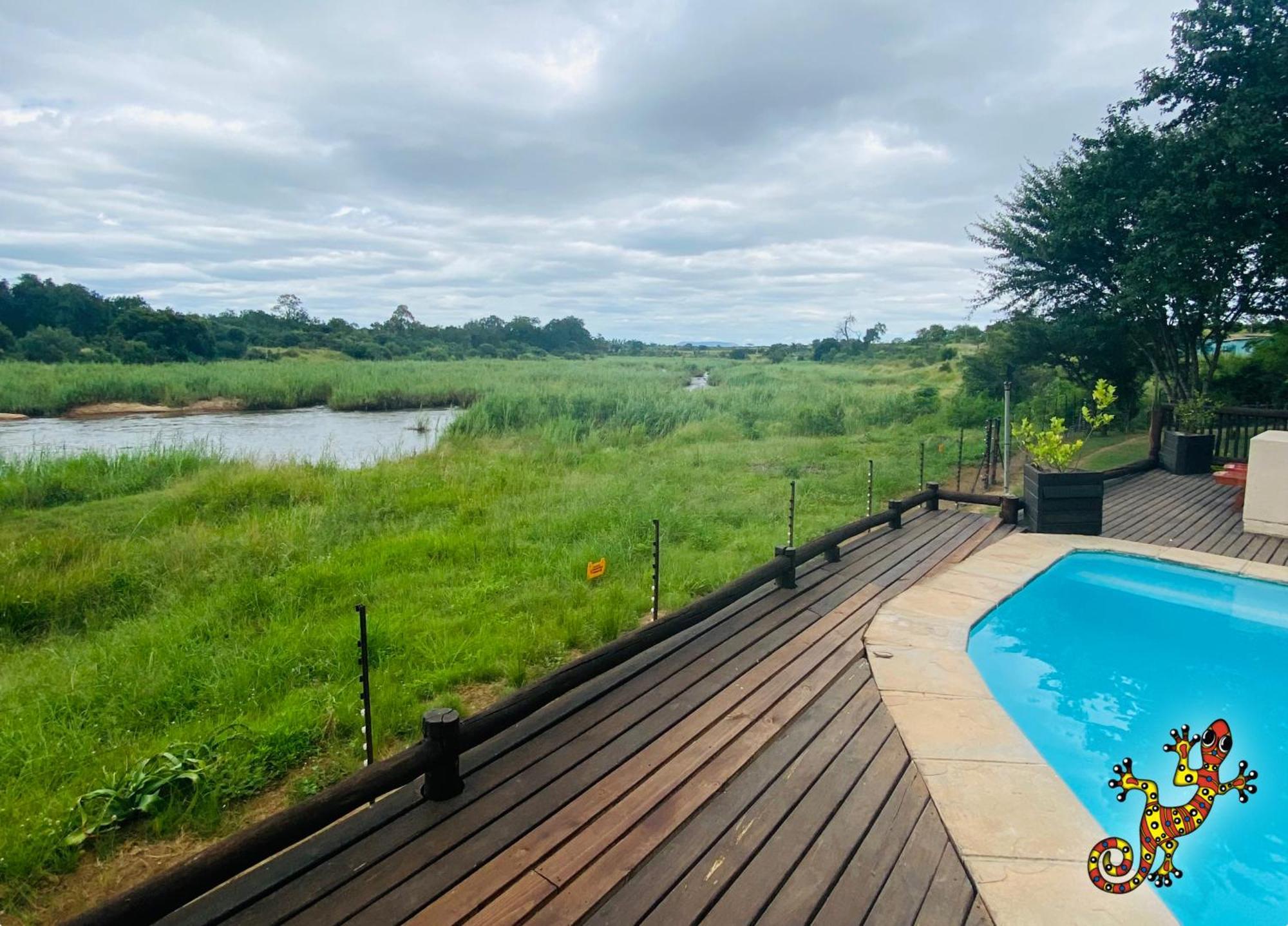 Sabie River Bush Lodge Hazyview Bagian luar foto