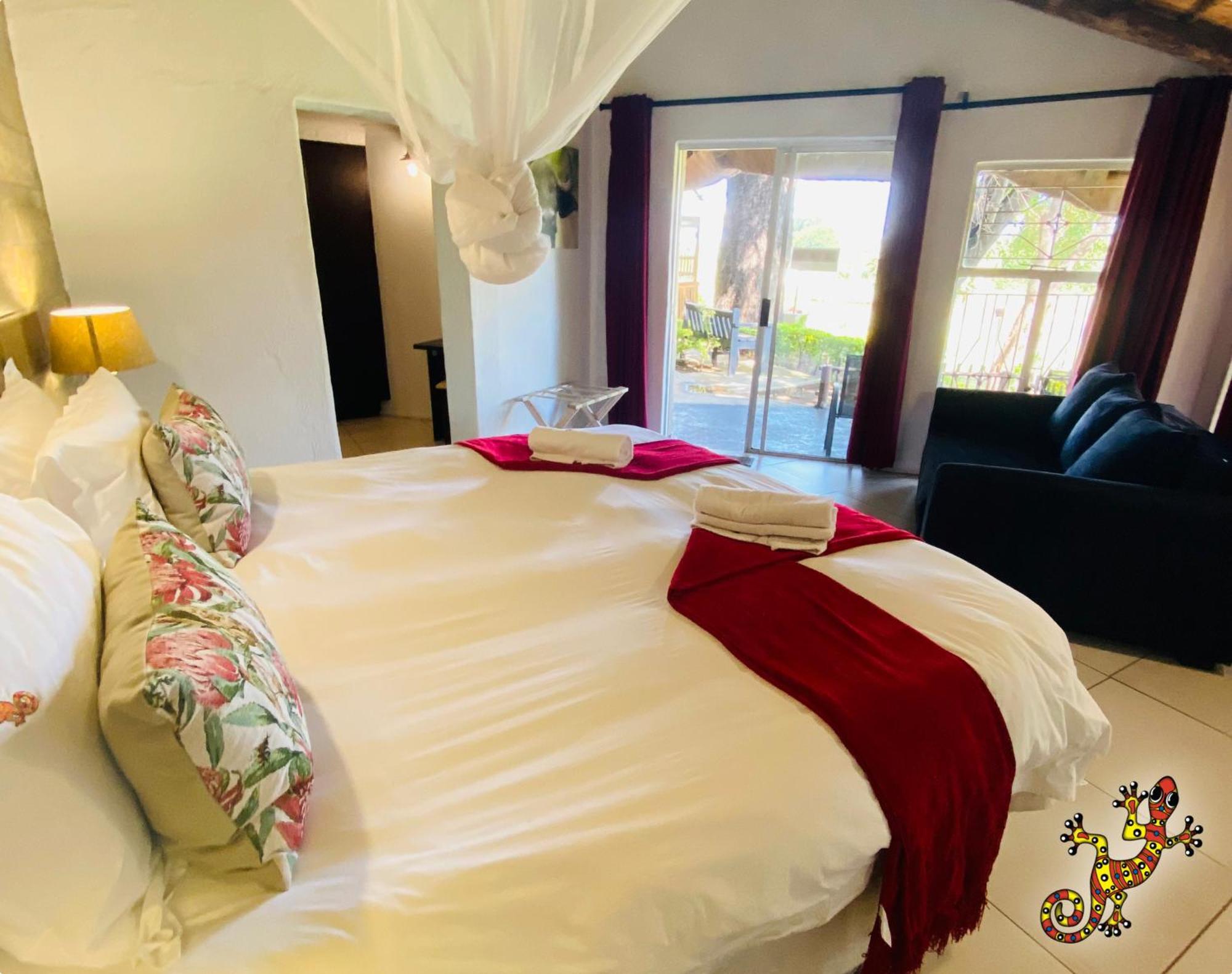 Sabie River Bush Lodge Hazyview Bagian luar foto