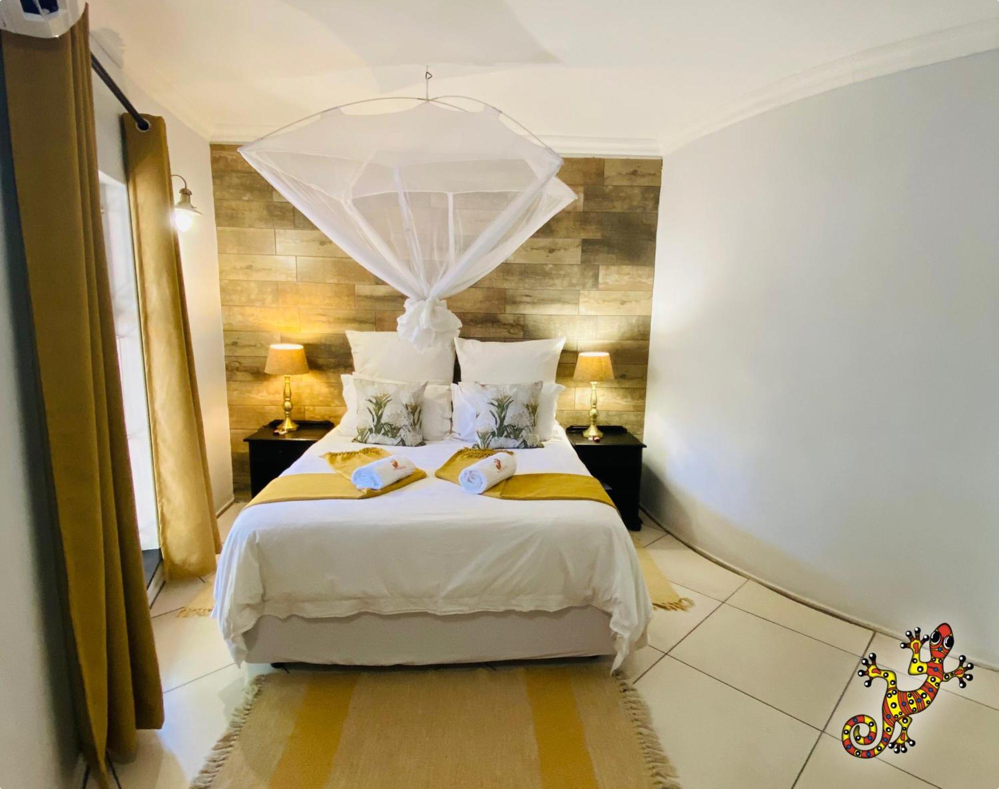 Sabie River Bush Lodge Hazyview Bagian luar foto