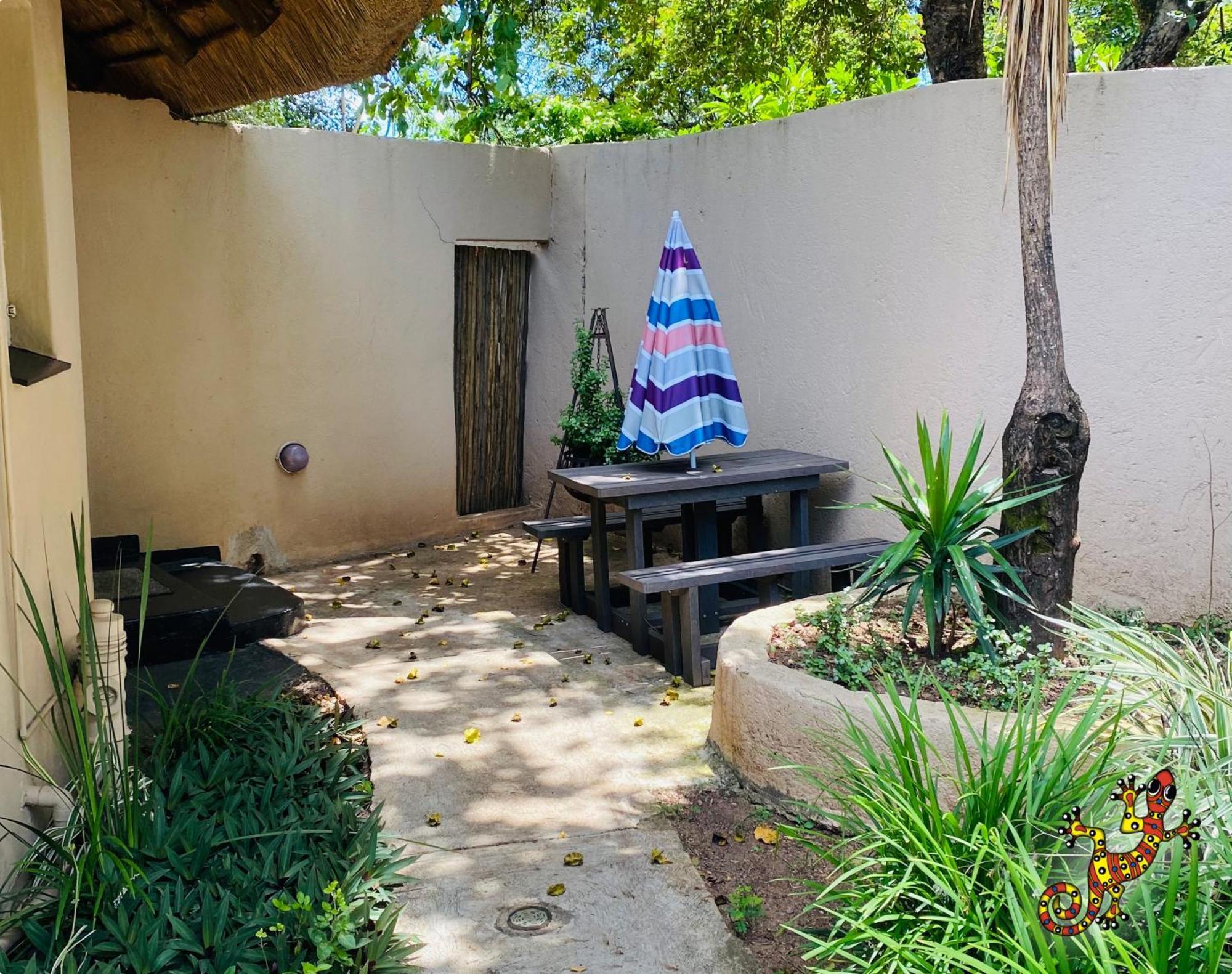 Sabie River Bush Lodge Hazyview Bagian luar foto